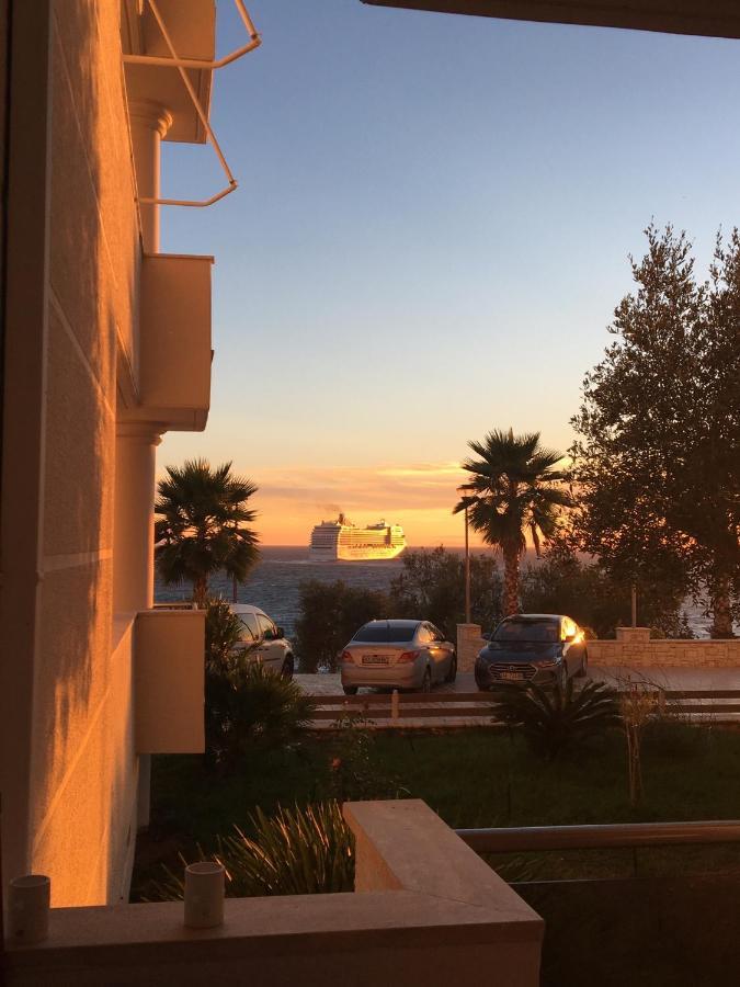 Loli Apartment Luxury White Residence Sarandë 외부 사진