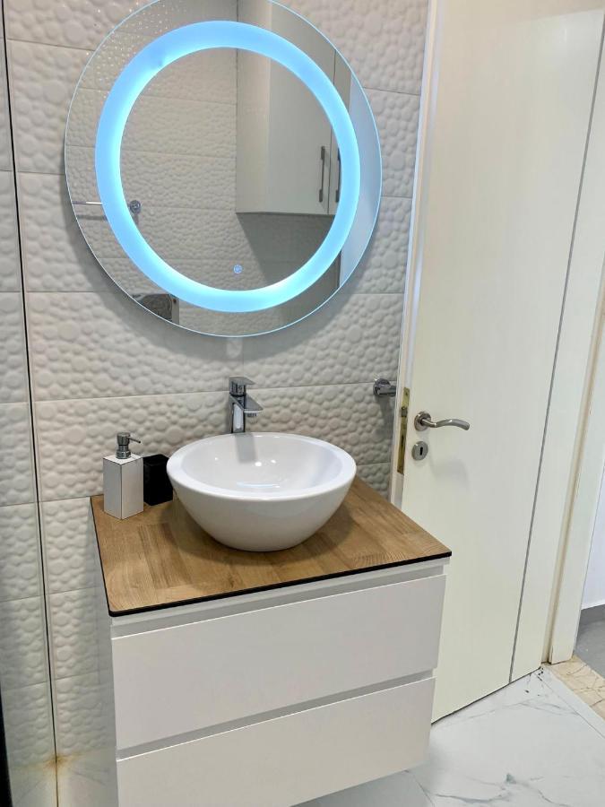 Loli Apartment Luxury White Residence Sarandë 외부 사진