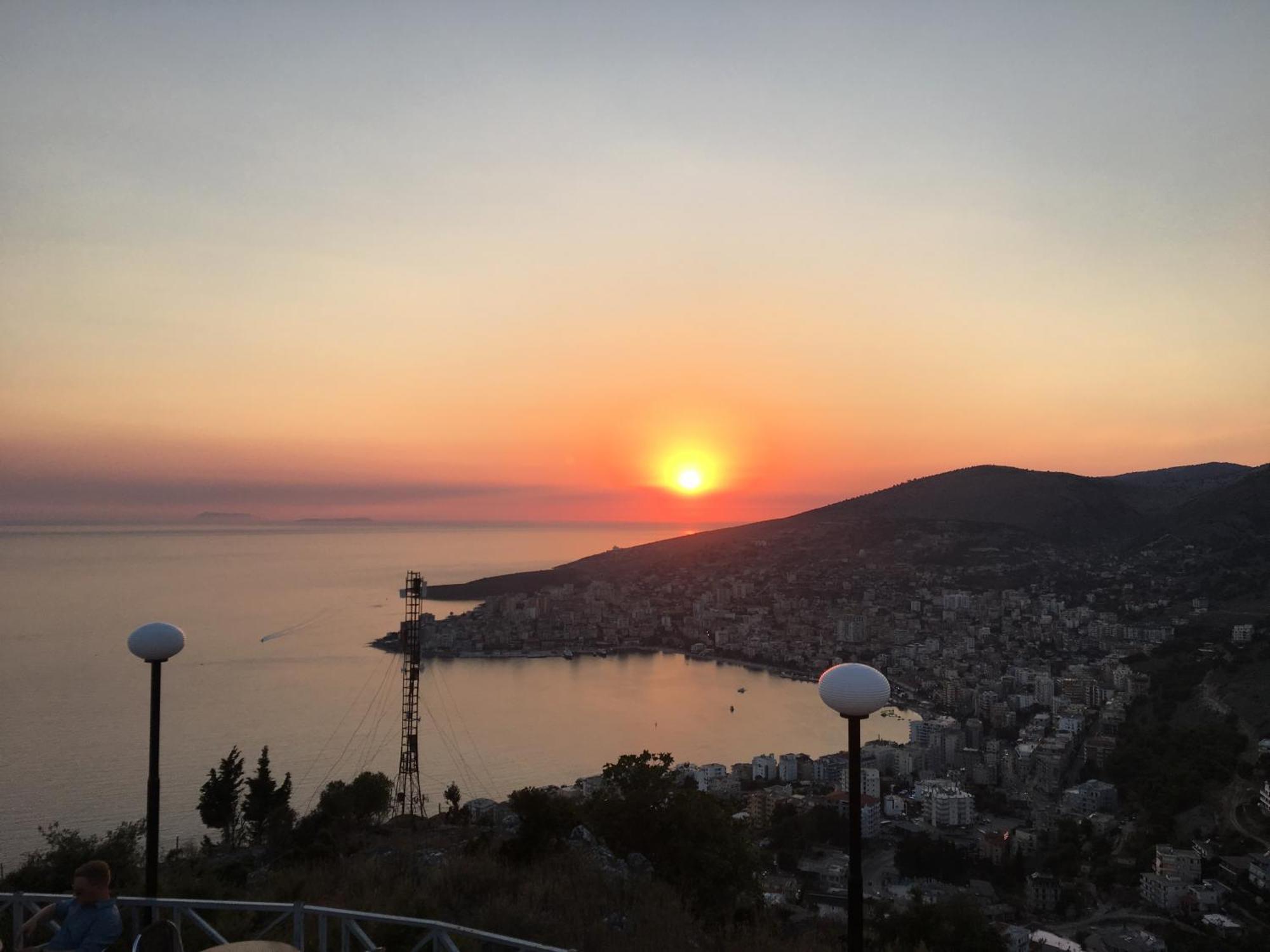 Loli Apartment Luxury White Residence Sarandë 외부 사진